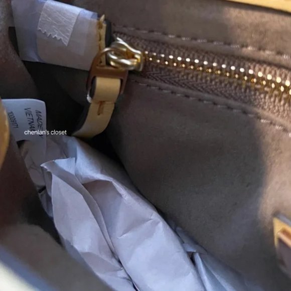 ✨NeW! Tory Burch Kira Small Top Handle Bag - Picture 13 of 17